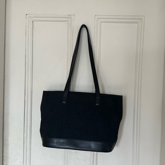 Black Celine Monogram C Tote 🥖🇫🇷🖼️🎨 - Picture 2 of 4